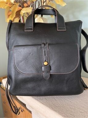 Fossil Vintage Black Pebbled Leather Convertible Backpack Shoulder Bag Purse